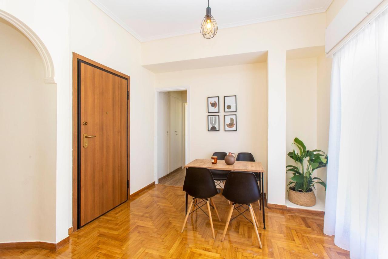 Loucas Apartment Atene Esterno foto